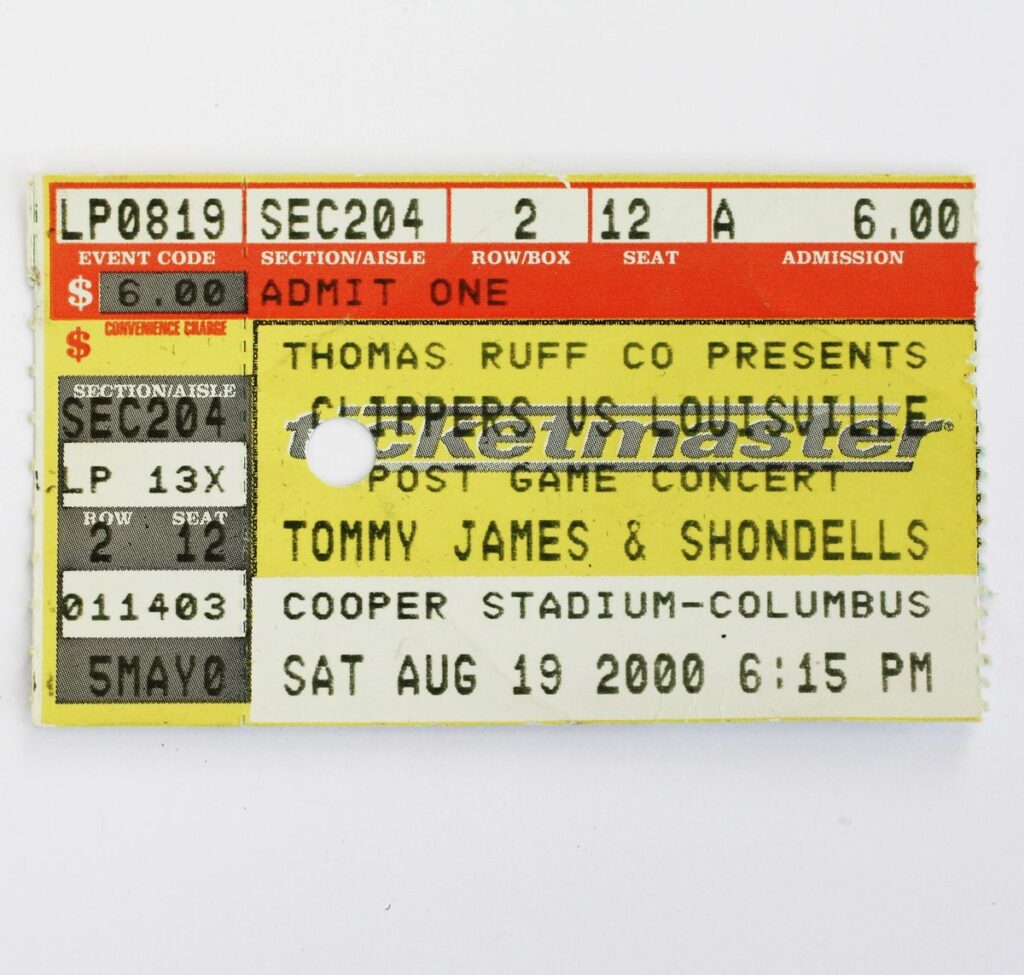 Tommy James and the Shondells 8-19-00 Cooper Stadium, Columbus, OH